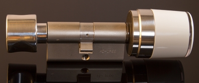 Bild eines ISEO LIBRA Smart Standard Doppelknaufzylinders